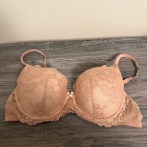 ⭐️ 5 for $25. Victoria’s Secret bra